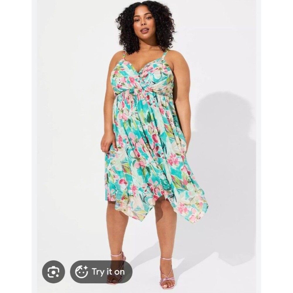Torrid Tea Length Chiffon Pleated Shark Bite Dress Plus size 3